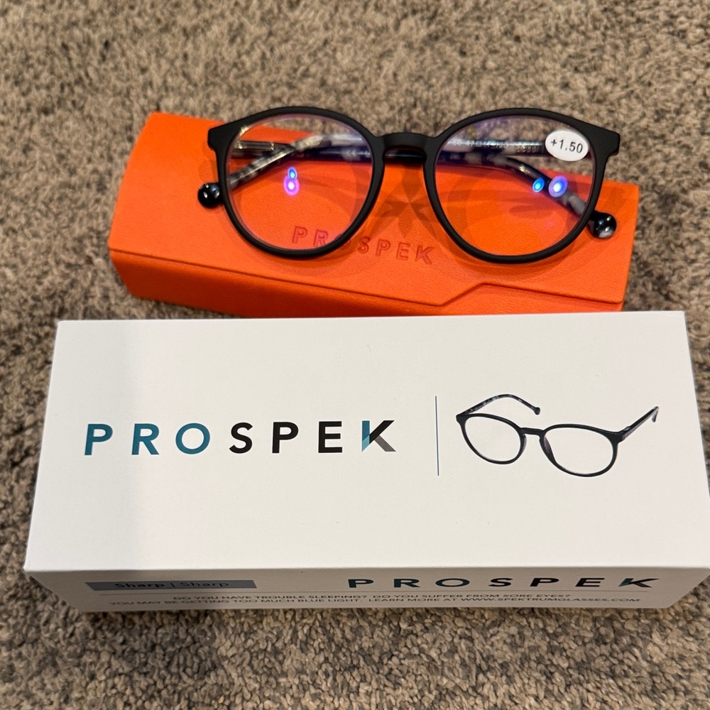 Prospek Black Round Glasses